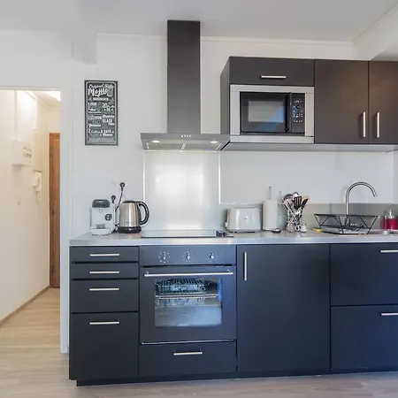 Sweethome - Black & White *