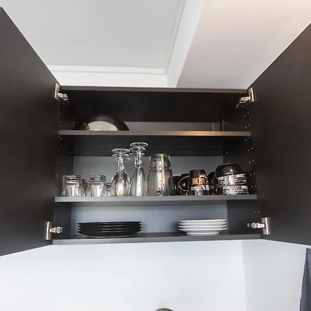 Sweethome - Black & White Apartmán *
