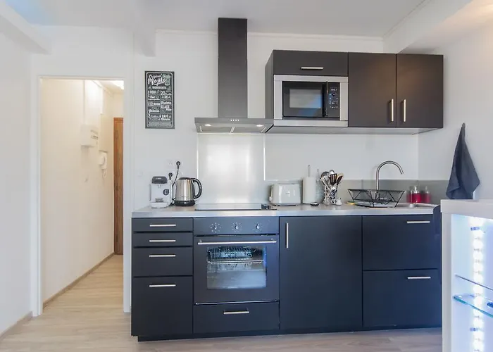 Sweethome - Black & White *